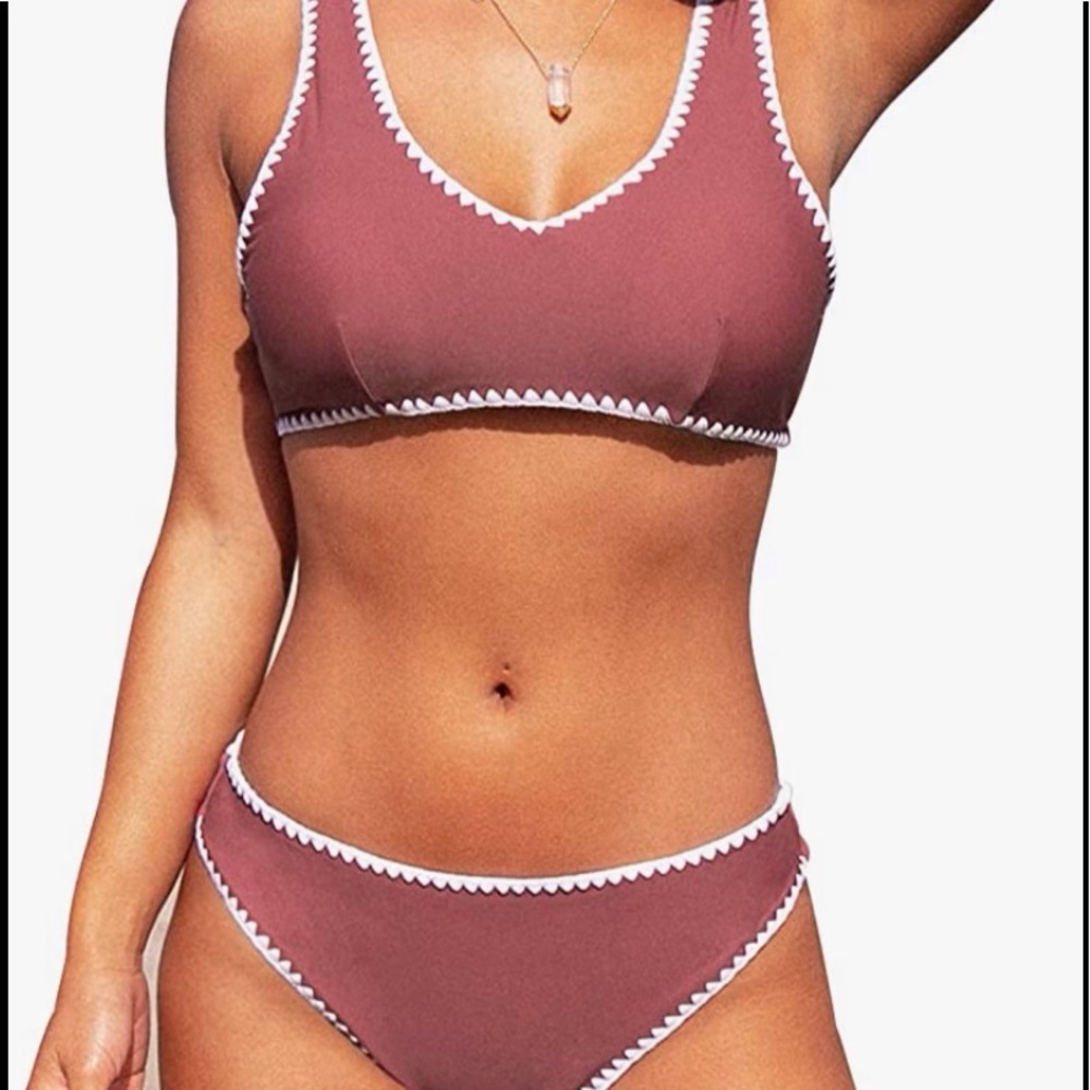 CUPSHE Women's Sporty Crochet Trim Bikini Sets Size Medium - Picture 4 of 11